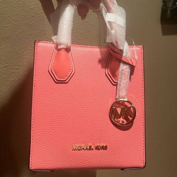 Michael Kors Brand new,never used,Mercer ExtraSmall Pebbled Leather Crossbody - Picture 9 of 9